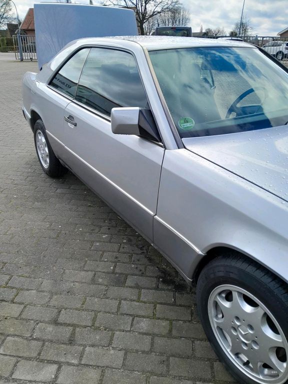 Mercedes-Benz CE 230 1992