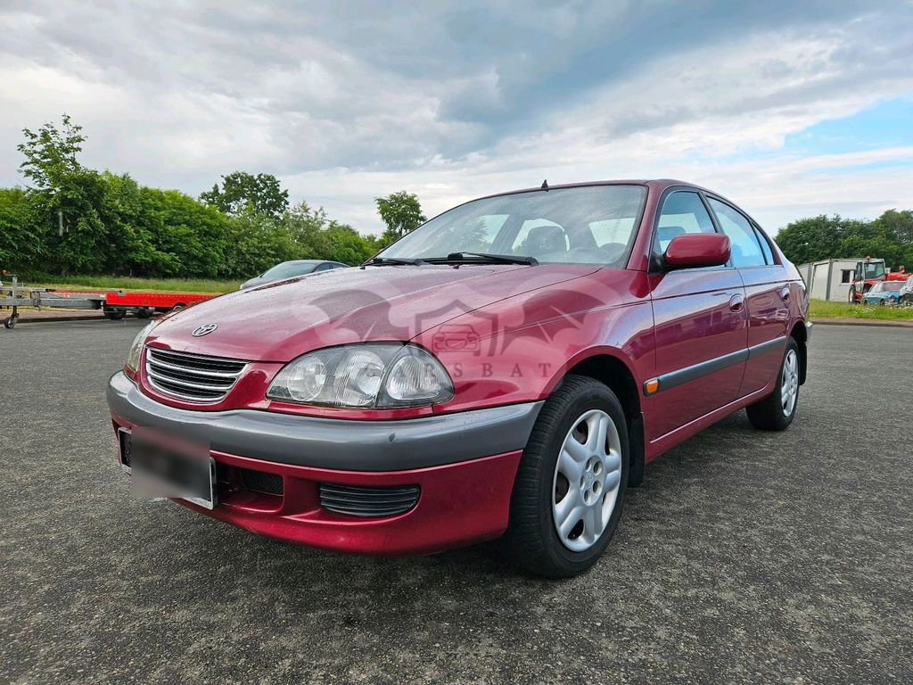 Toyota Avensis 1999