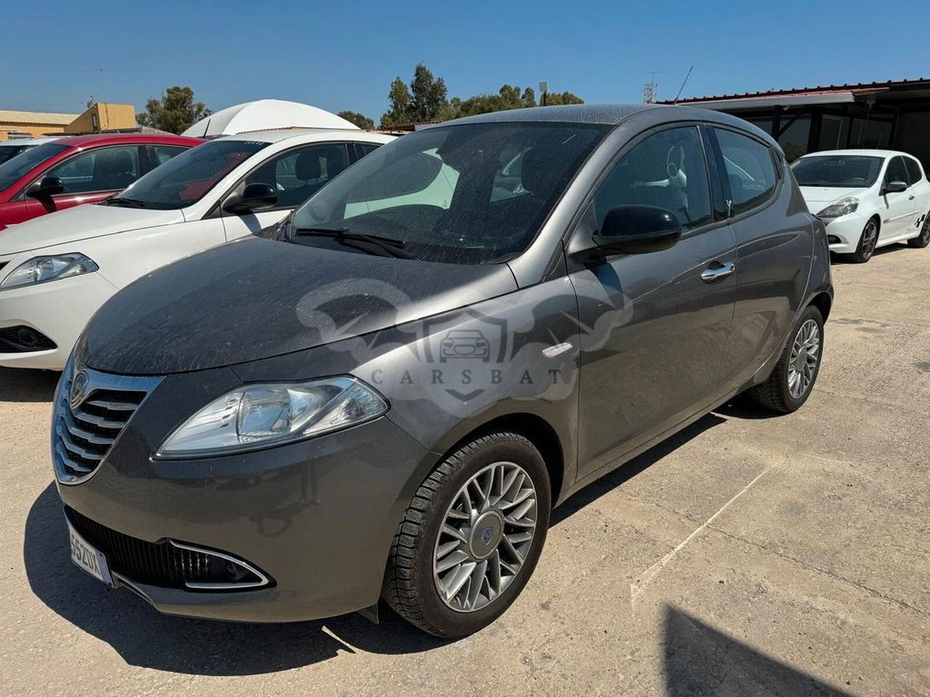 Lancia Ypsilon 2012