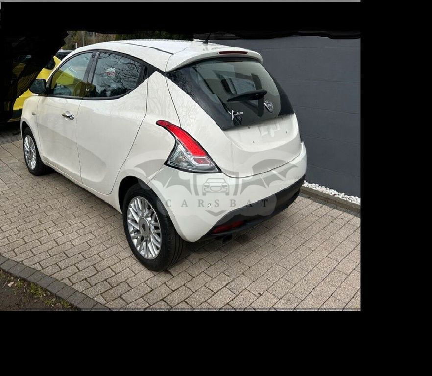 Lancia Ypsilon 2014