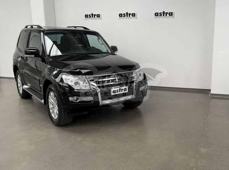 Mitsubishi Pajero 2016