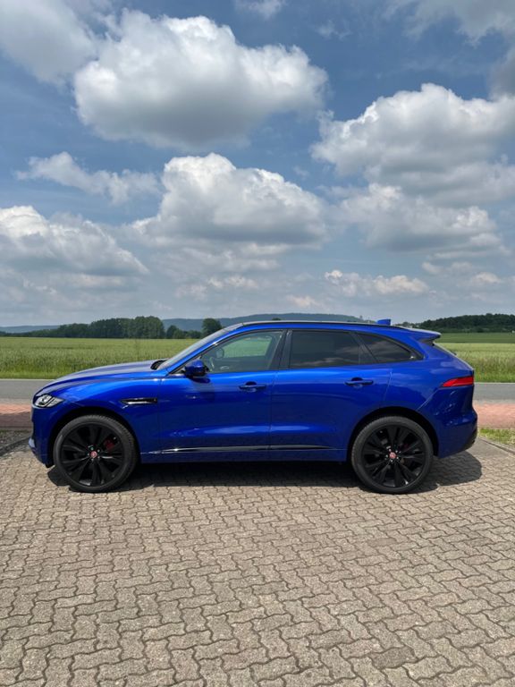 Jaguar F-Pace 2017