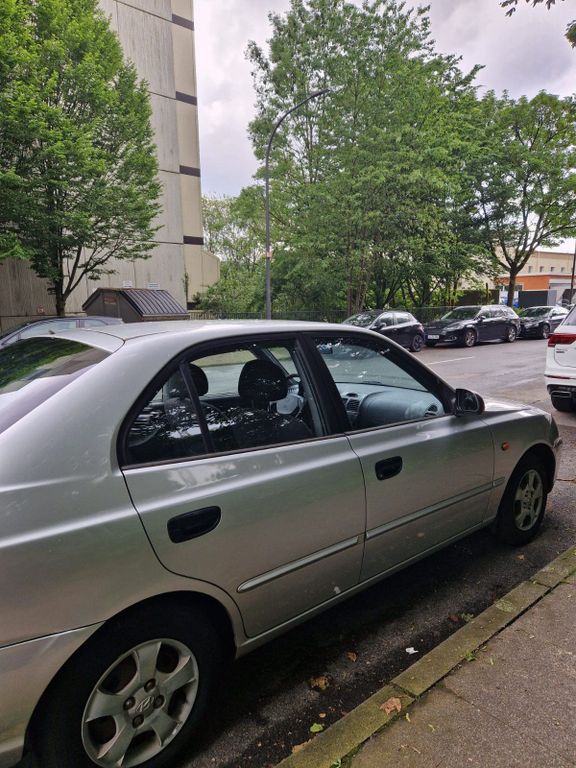 Hyundai Accent 2001