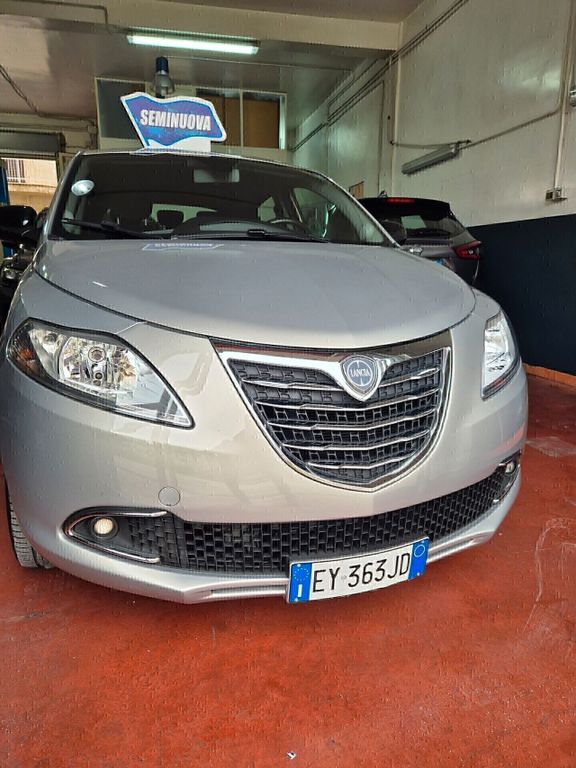 Lancia Ypsilon 2015