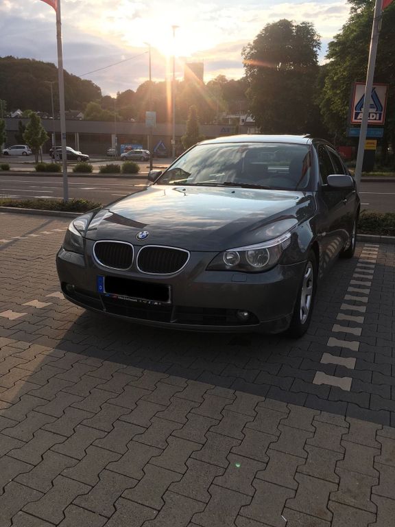 BMW M5 2004