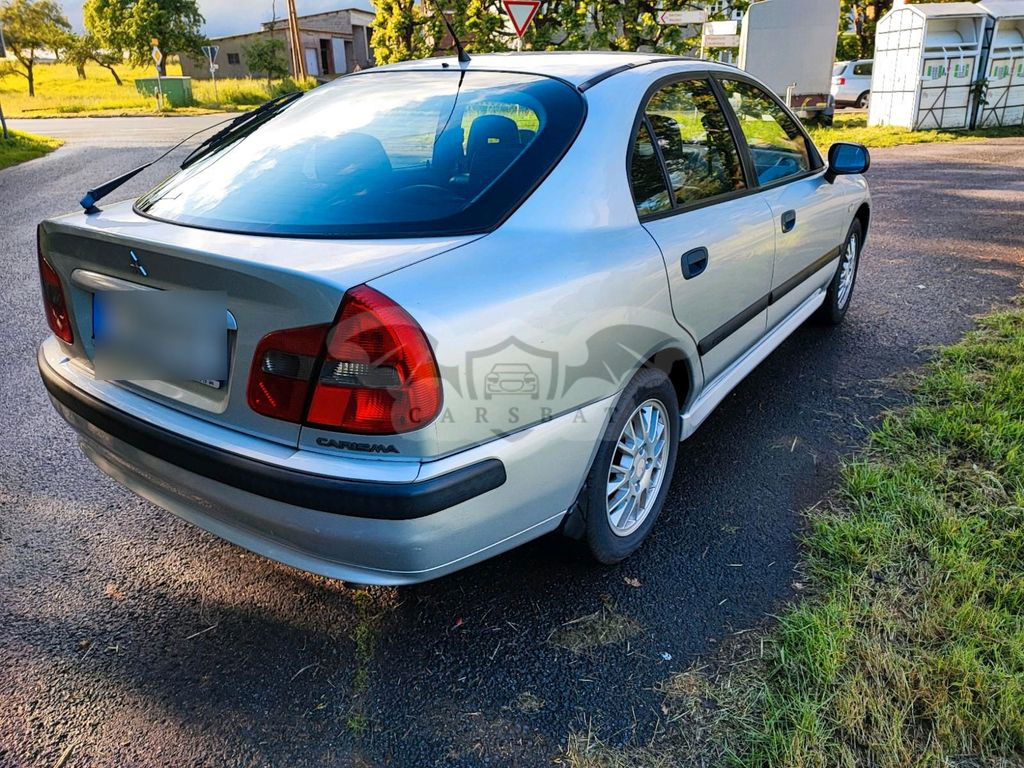 Mitsubishi Carisma 2003