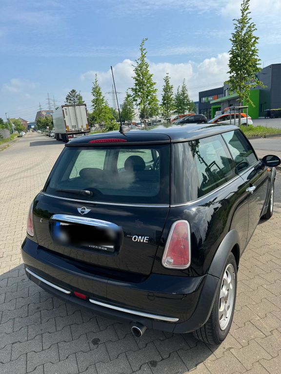Mini One 2004