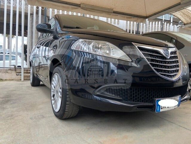 Lancia Ypsilon 2012