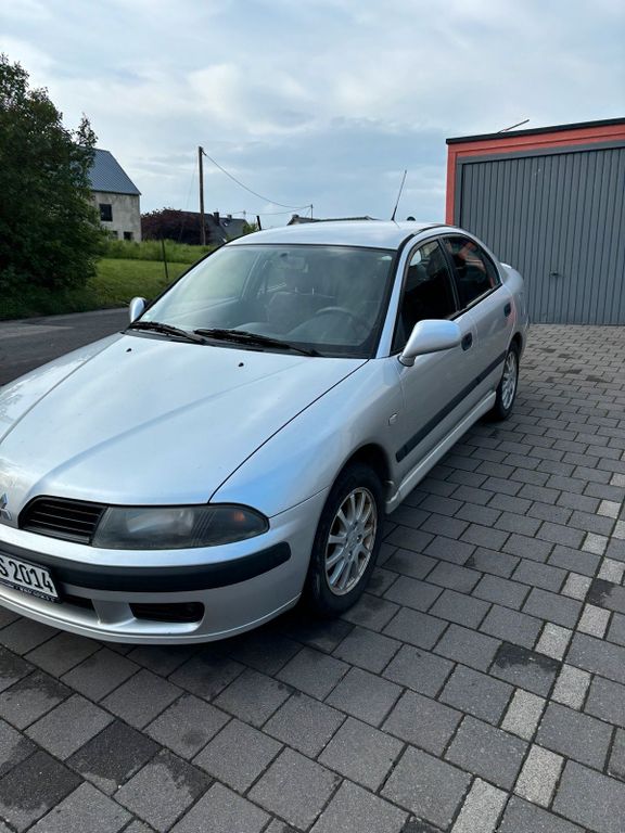 Mitsubishi Carisma 2002