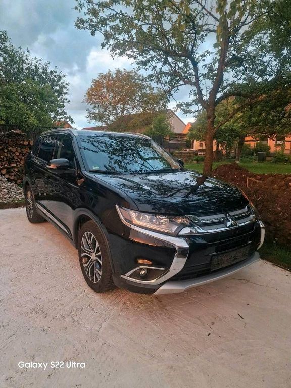 Mitsubishi Outlander 2016