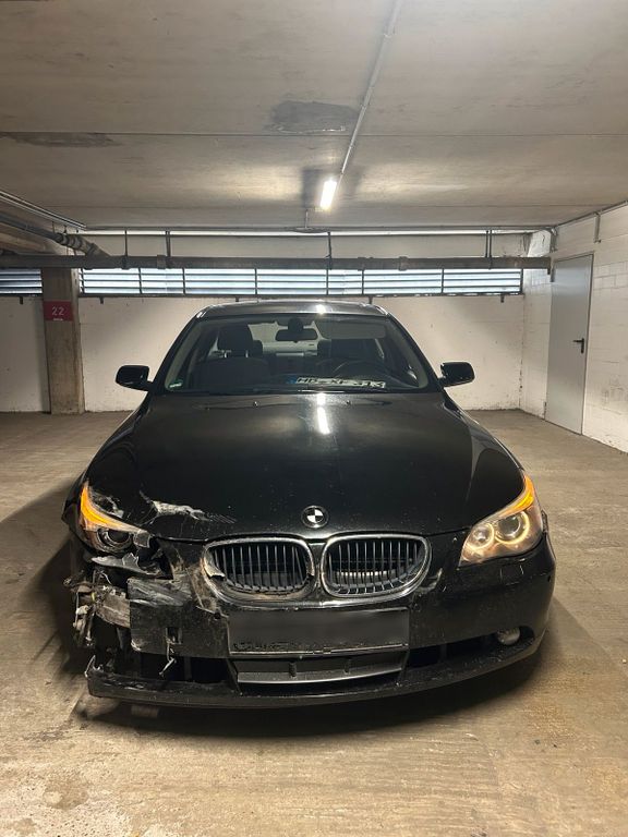 BMW M5 2003