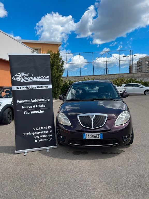 Lancia Ypsilon 2010