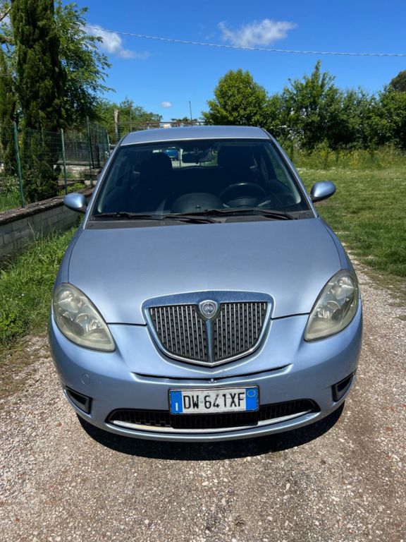 Lancia Ypsilon 2009