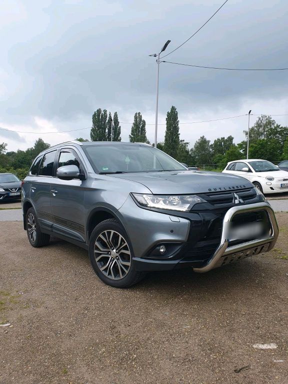 Mitsubishi Outlander 2016