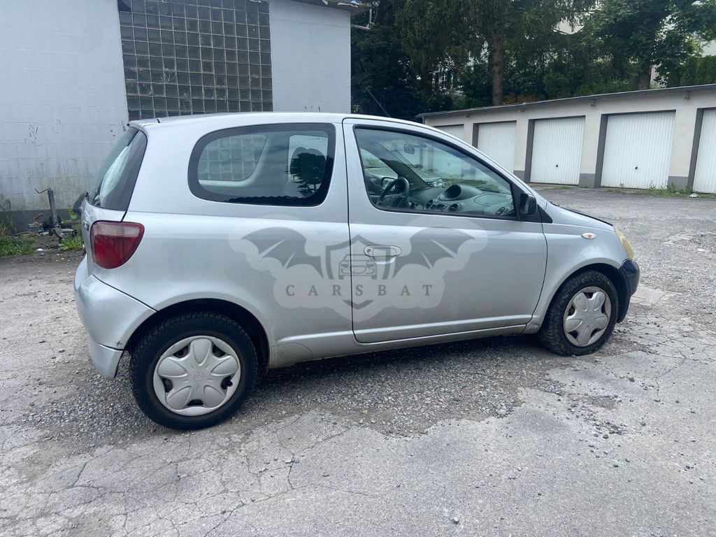 Toyota Yaris 1999
