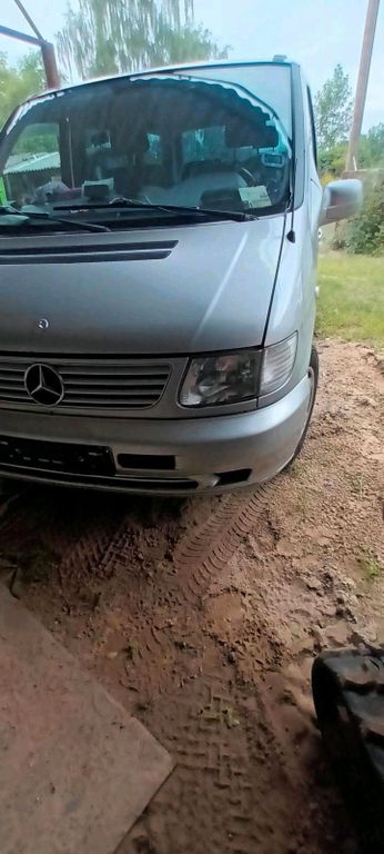 Mercedes-Benz V 220 2000