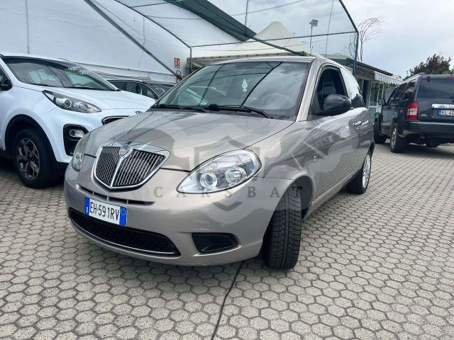 Lancia Ypsilon 2011