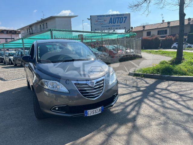 Lancia Ypsilon 2011