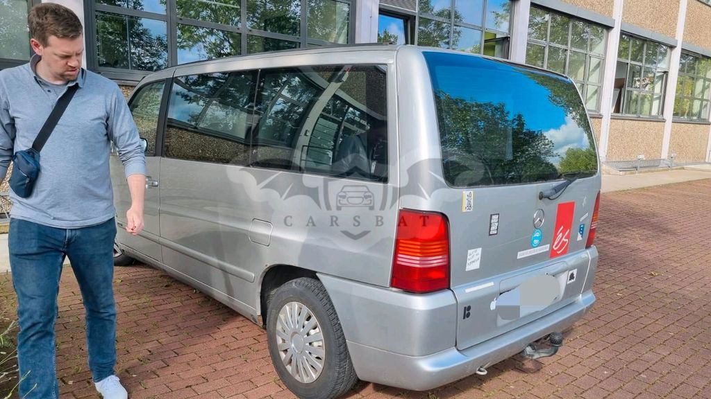 Mercedes-Benz V 220 2001