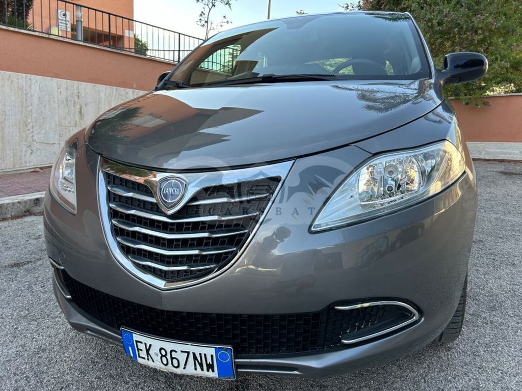 Lancia Ypsilon 2011