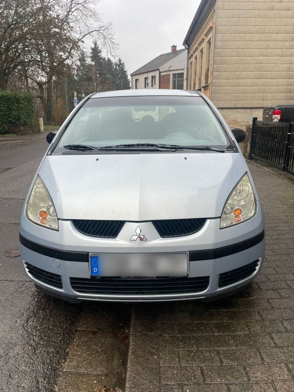 Mitsubishi Colt 2004