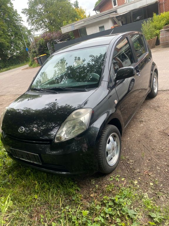 Daihatsu Sirion 2005