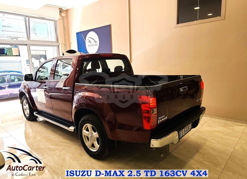 Isuzu Pick Up 2013
