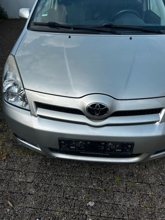 Toyota Verso 2005