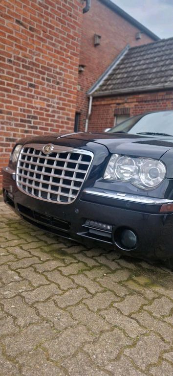 Chrysler 300C 2010