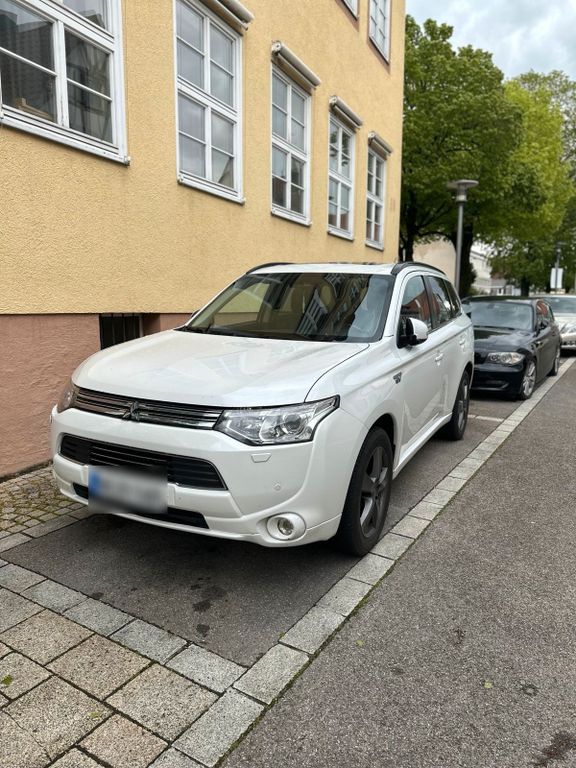 Mitsubishi Outlander 2014