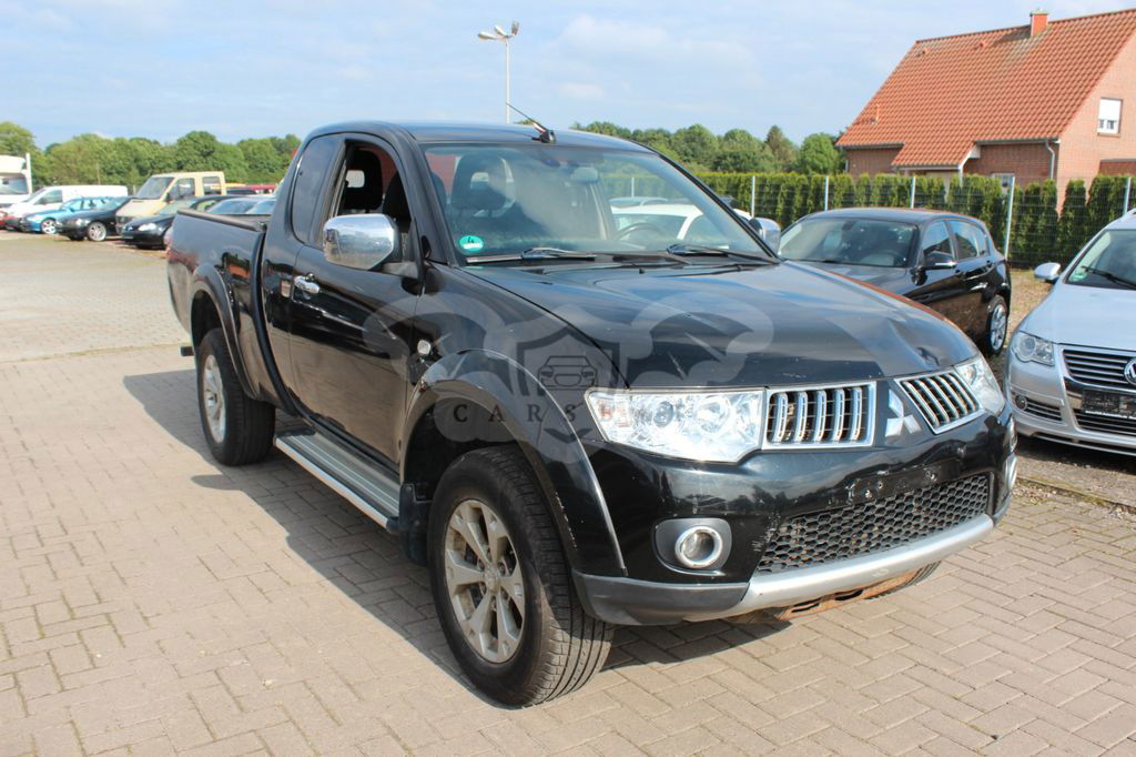 Mitsubishi L200 2011