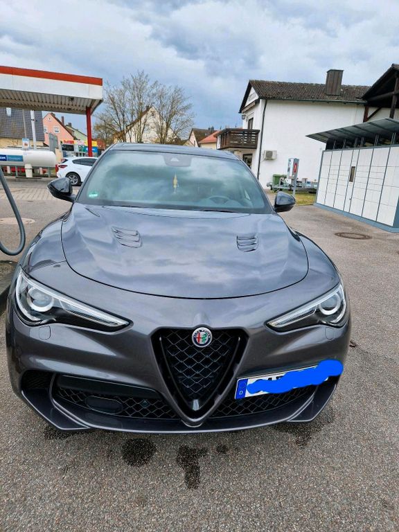 Alfa Romeo Stelvio 2021