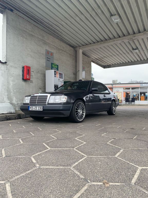 Mercedes-Benz CE 230 1992