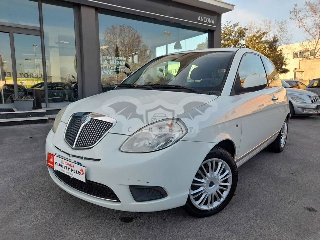 Lancia Ypsilon 2010