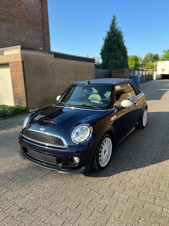Mini Cabrio 2013