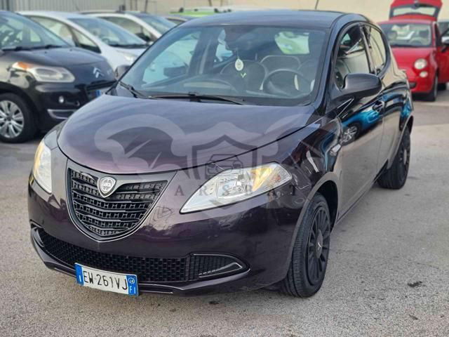 Lancia Ypsilon 2014