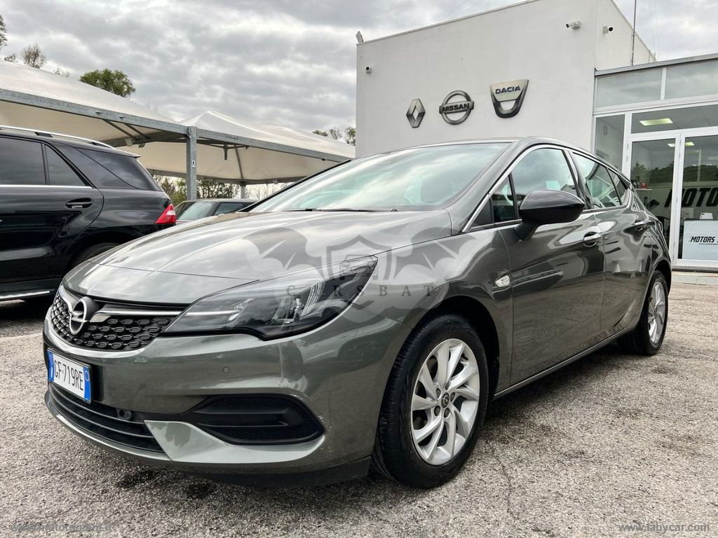 Opel Astra 2021