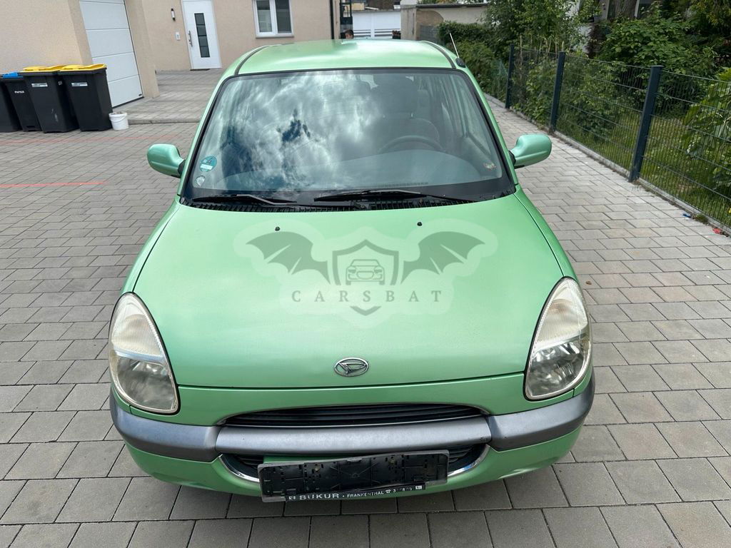 Daihatsu Sirion 2001