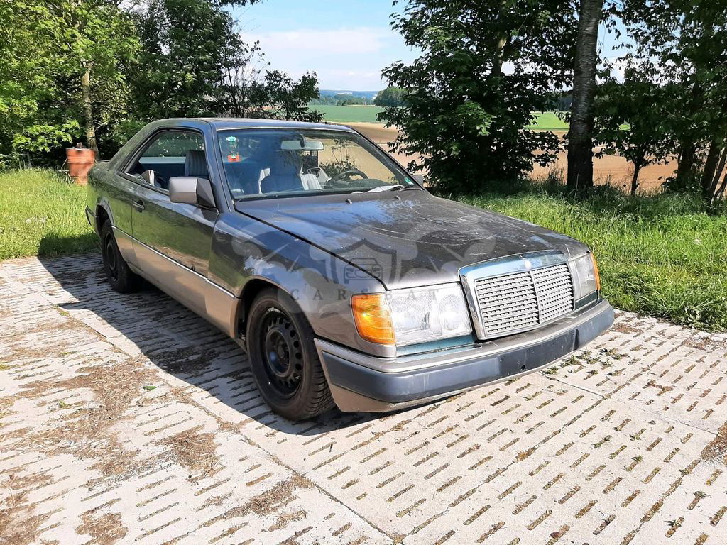 Mercedes-Benz CE 300 1990