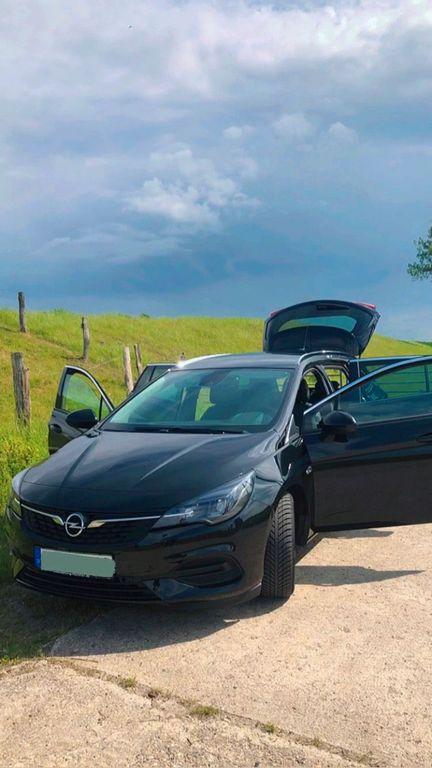 Opel Astra 2021