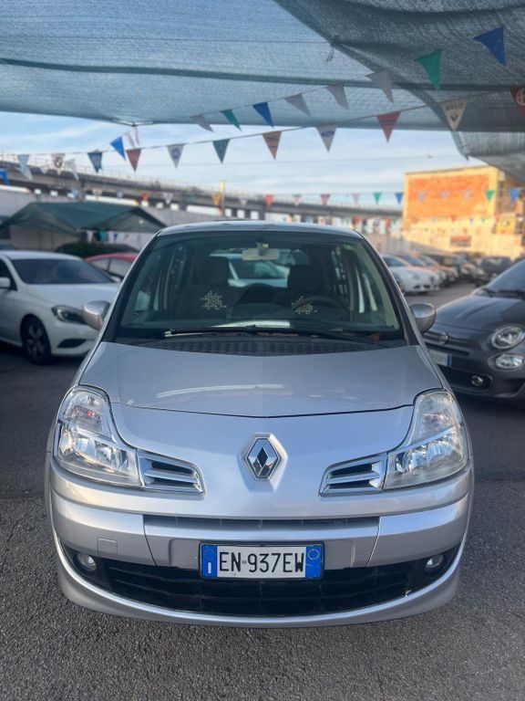 Renault Grand Modus 2012