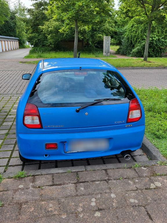 Mitsubishi Colt 1999