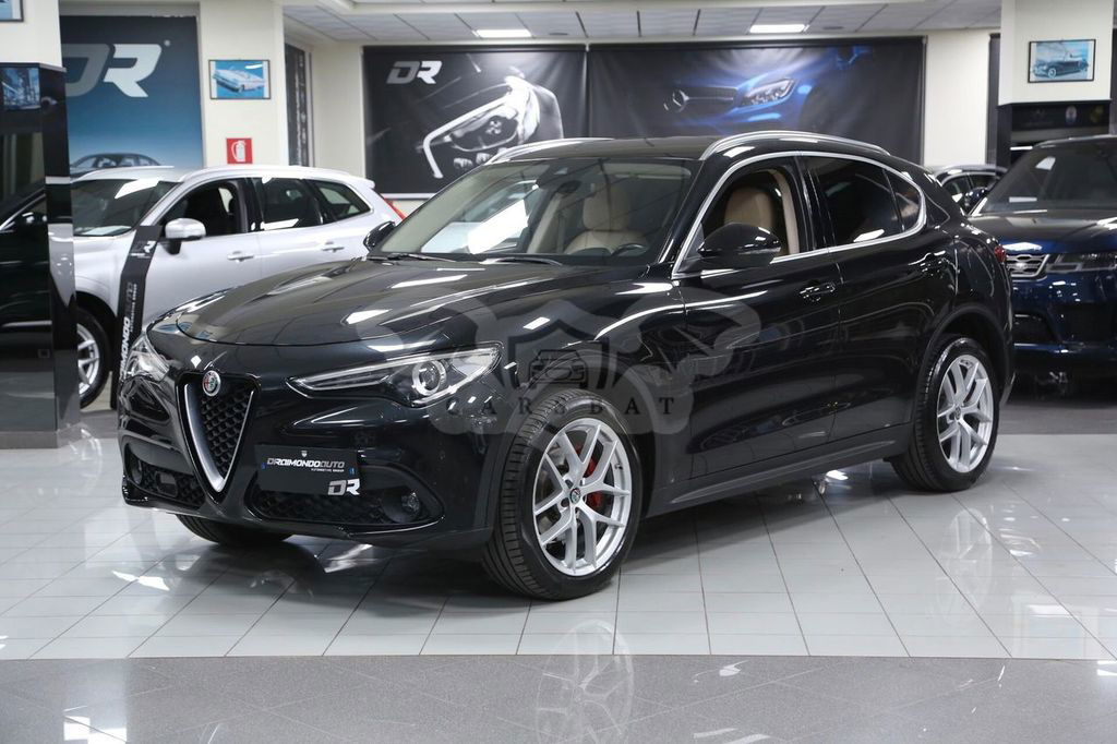 Alfa Romeo Stelvio 2017