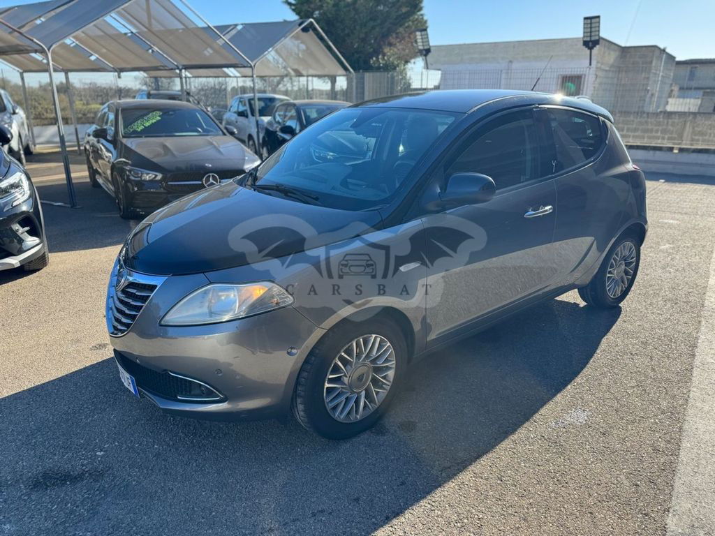 Lancia Ypsilon 2011