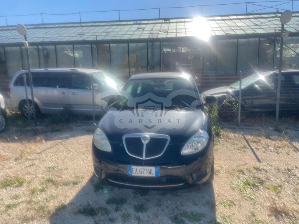 Lancia Ypsilon 2010