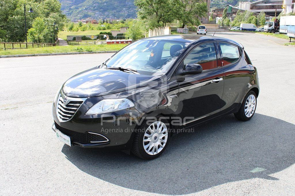 Lancia Ypsilon 2011