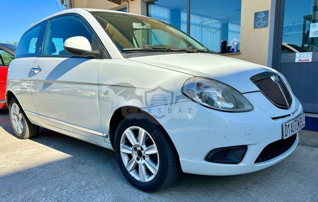 Lancia Ypsilon 2010