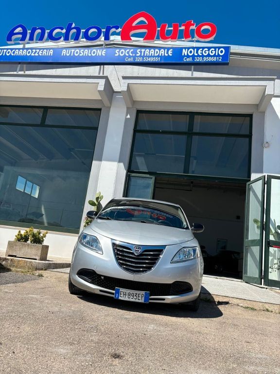 Lancia Ypsilon 2011