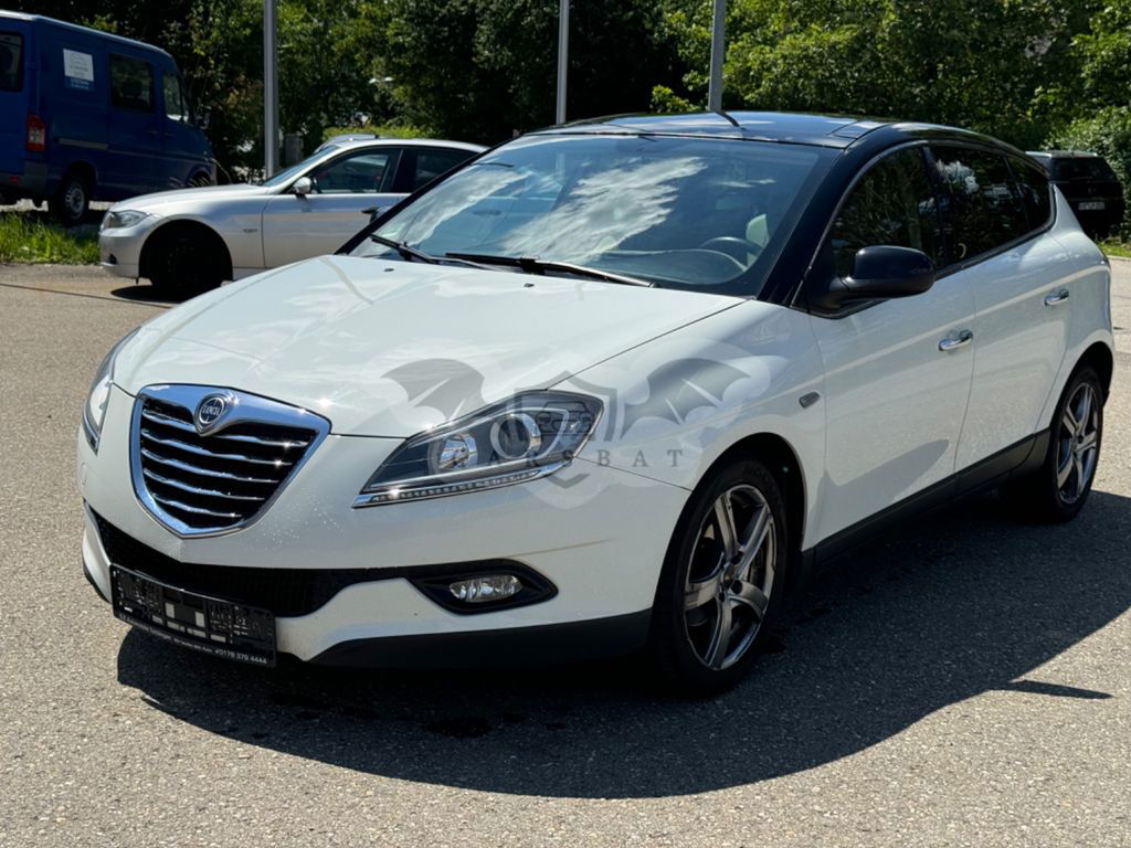 Lancia Delta 2012