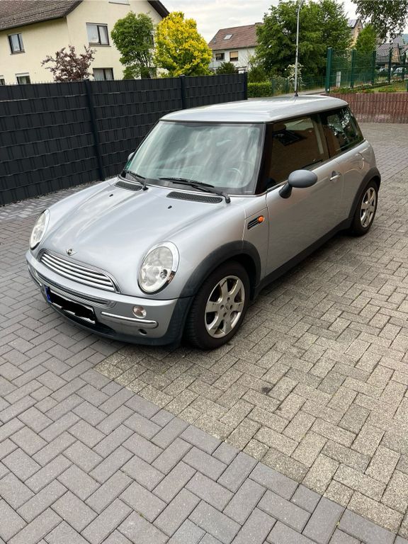 Mini One 2004